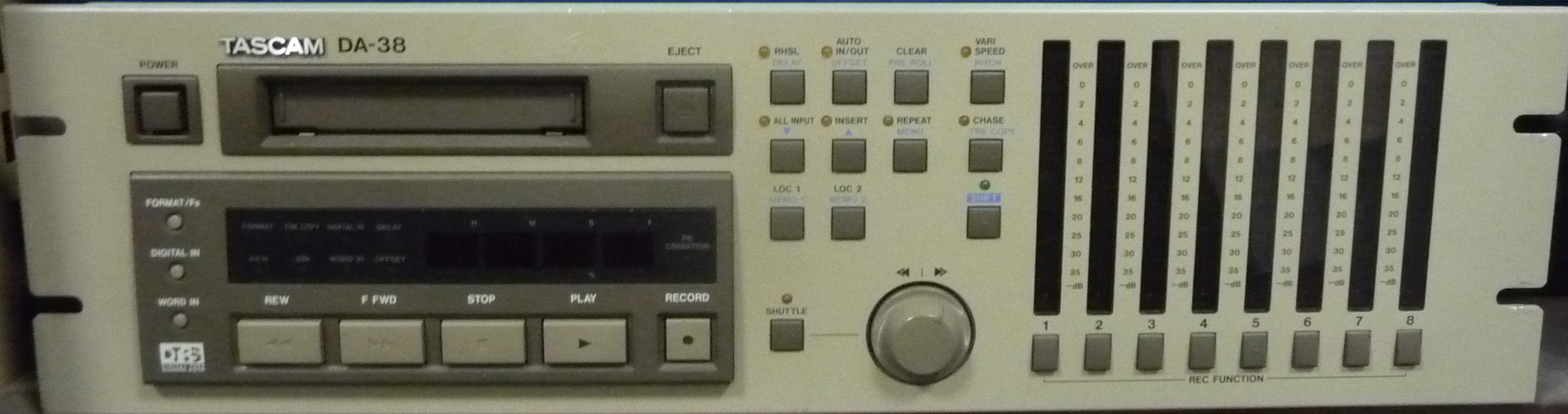 TASCAM DA-38 - 配信機器・PA機器・レコーディング機器