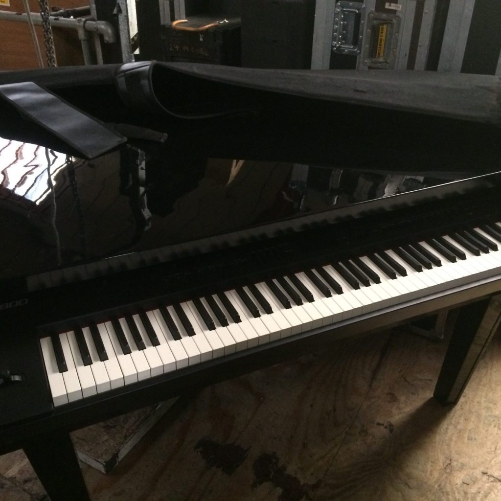 GrandPianoShell
