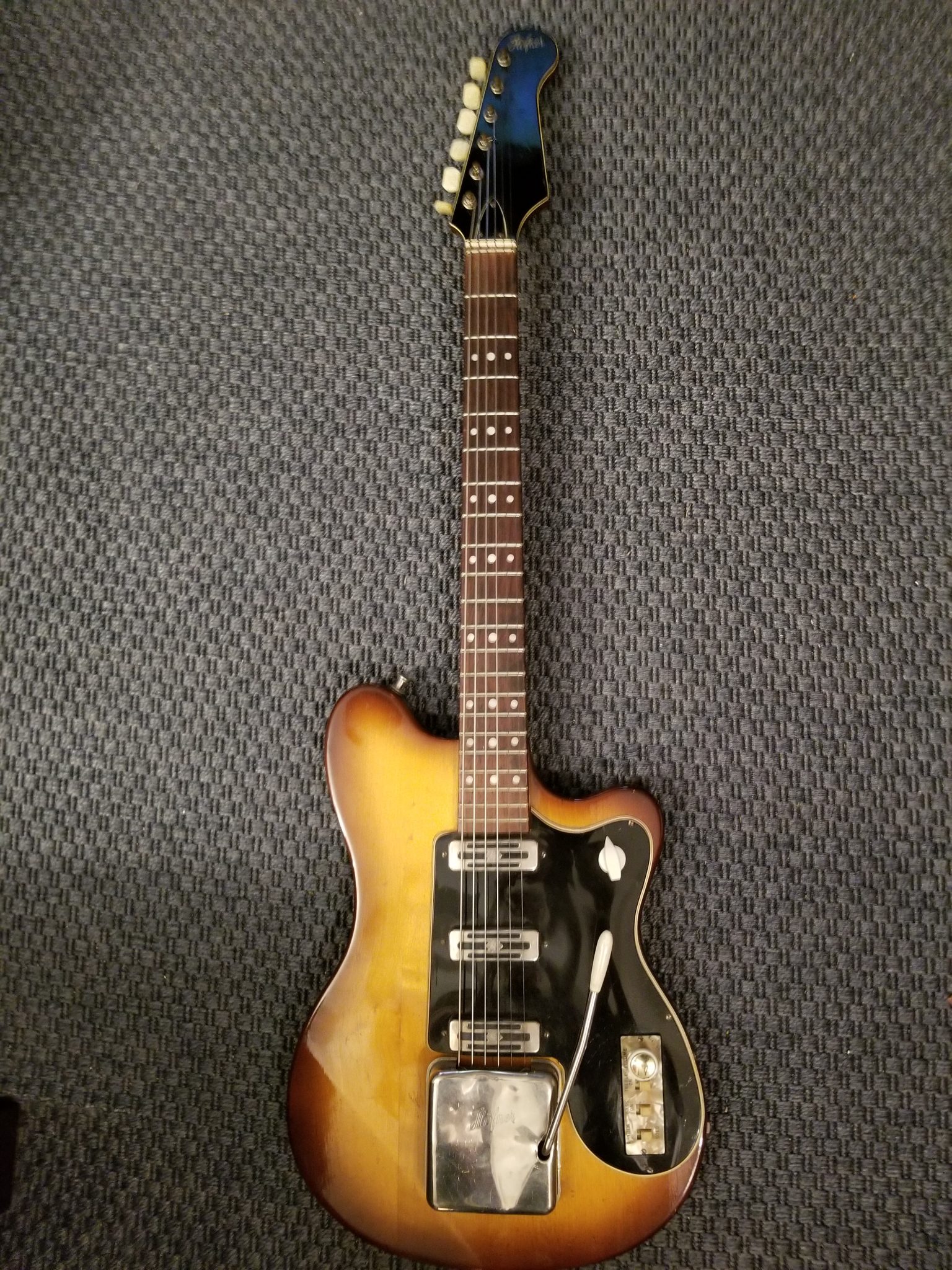 Hofner v3 on sale